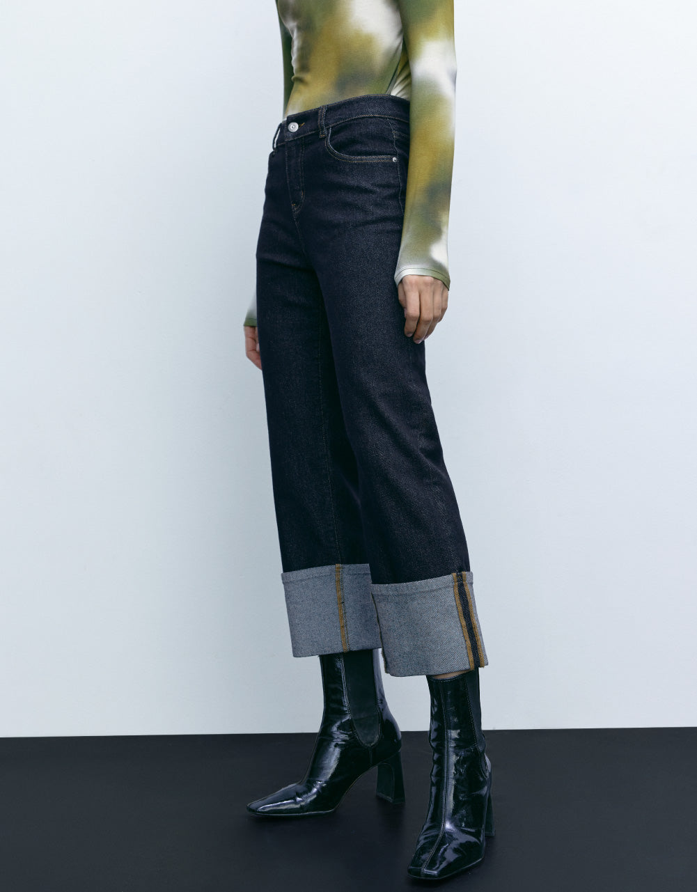 Roll Up Straight Jeans