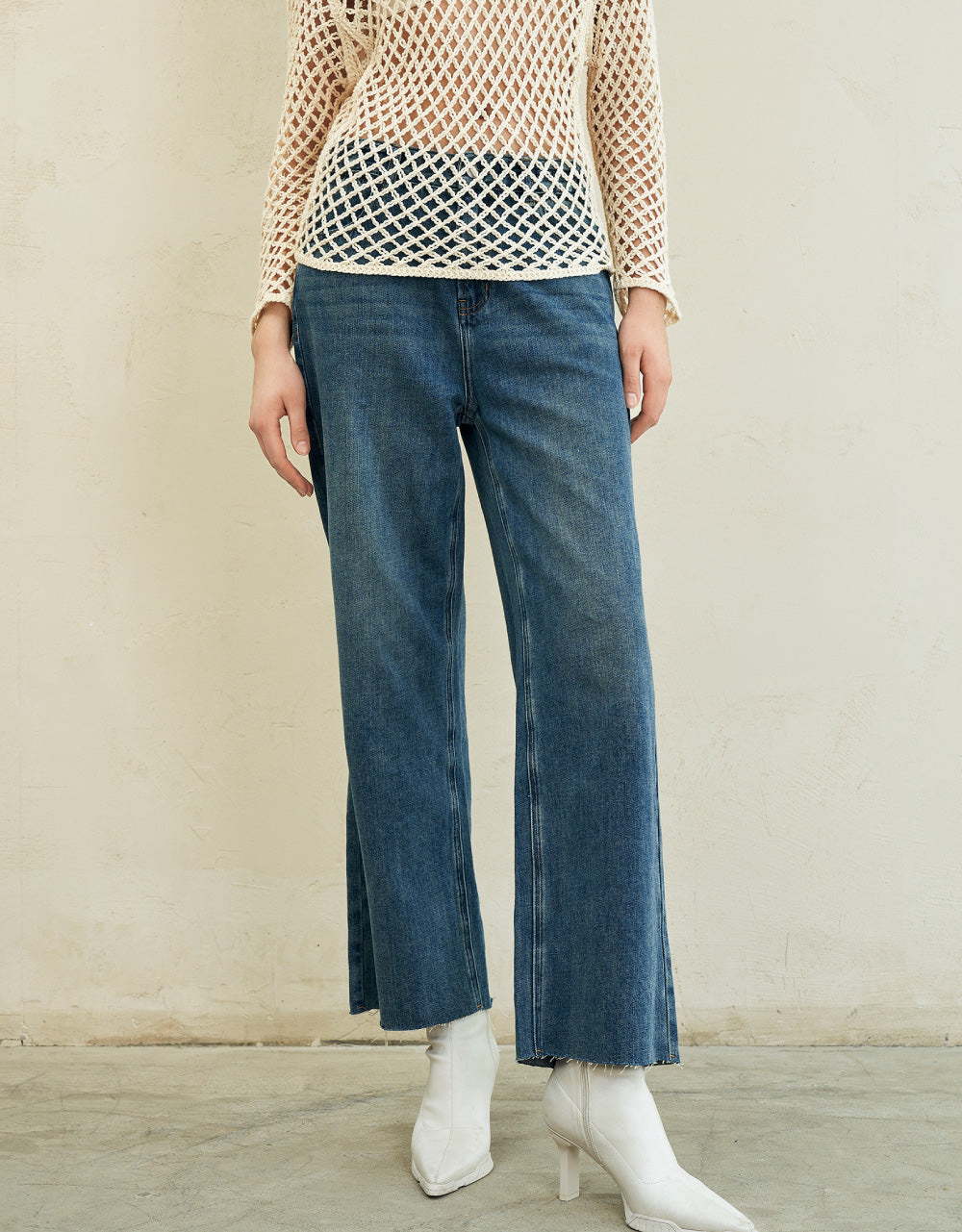 Elastic Waist Straight Jeans