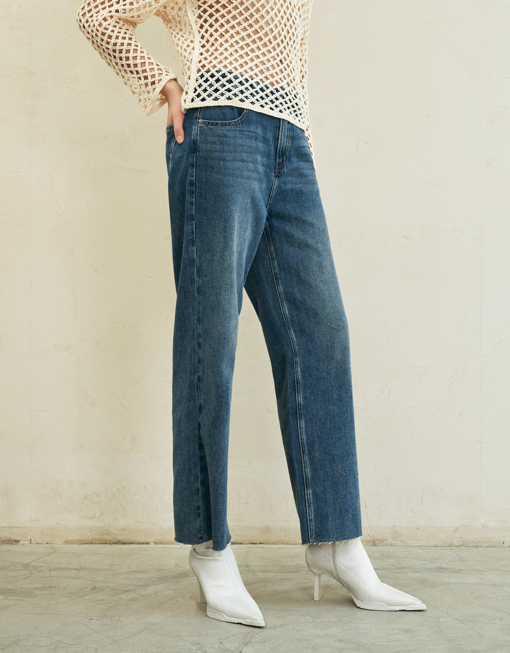 Elastic Waist Straight Jeans
