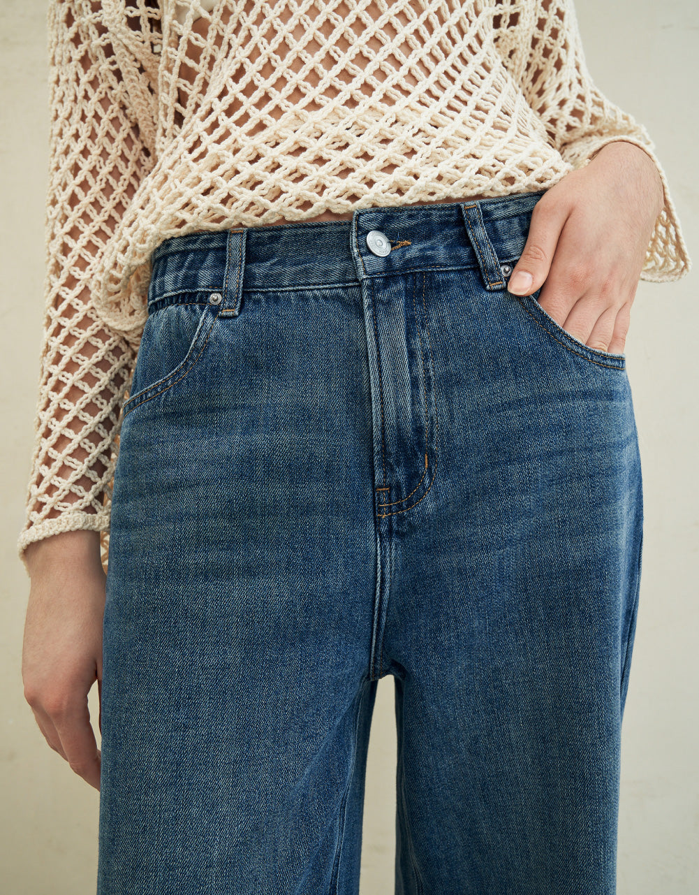 Elastic Waist Straight Jeans