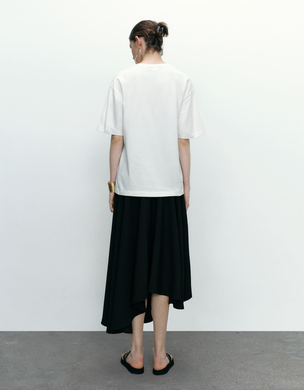 Elastic Waist Asymmetric Skirt