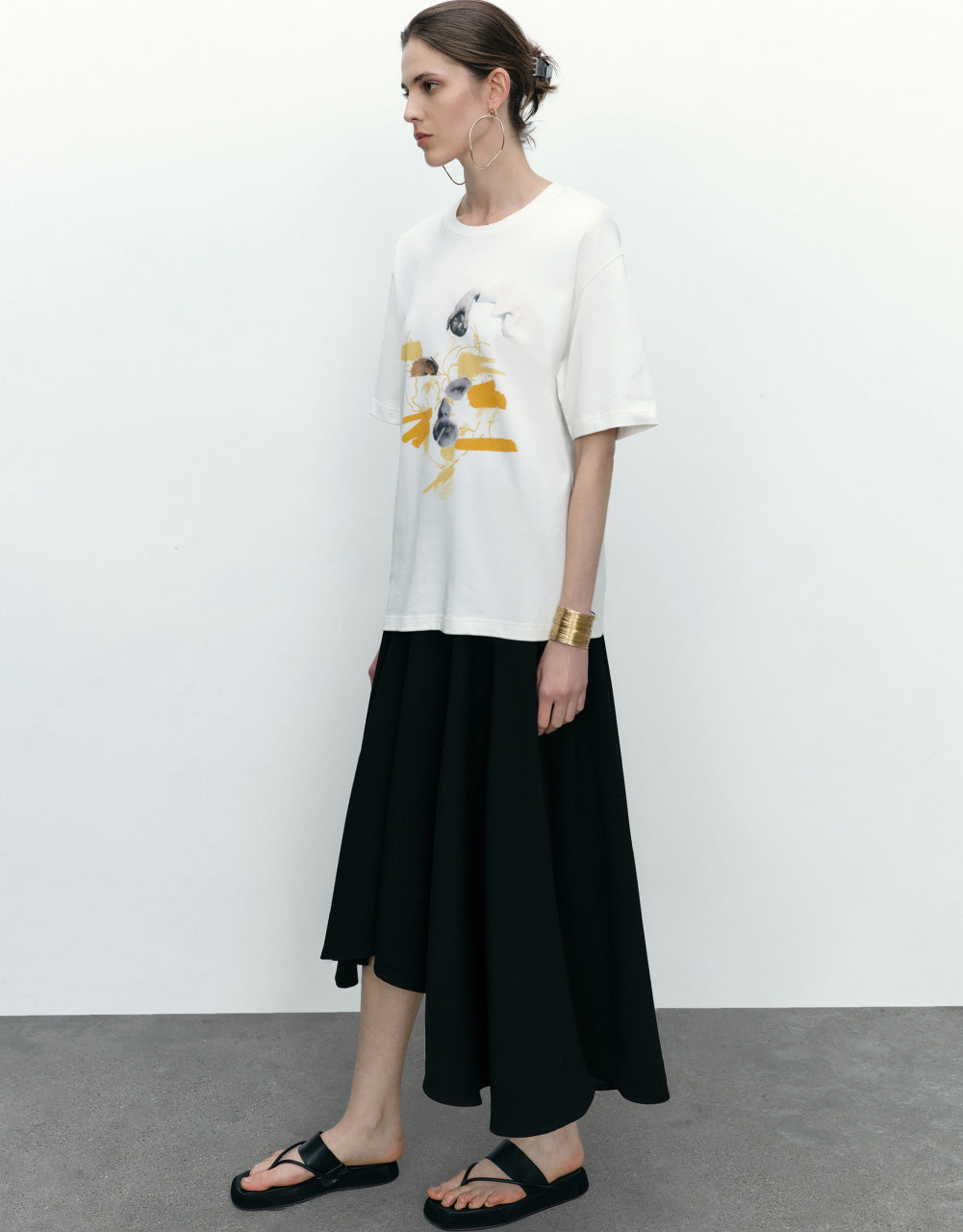 Elastic Waist Asymmetric Skirt