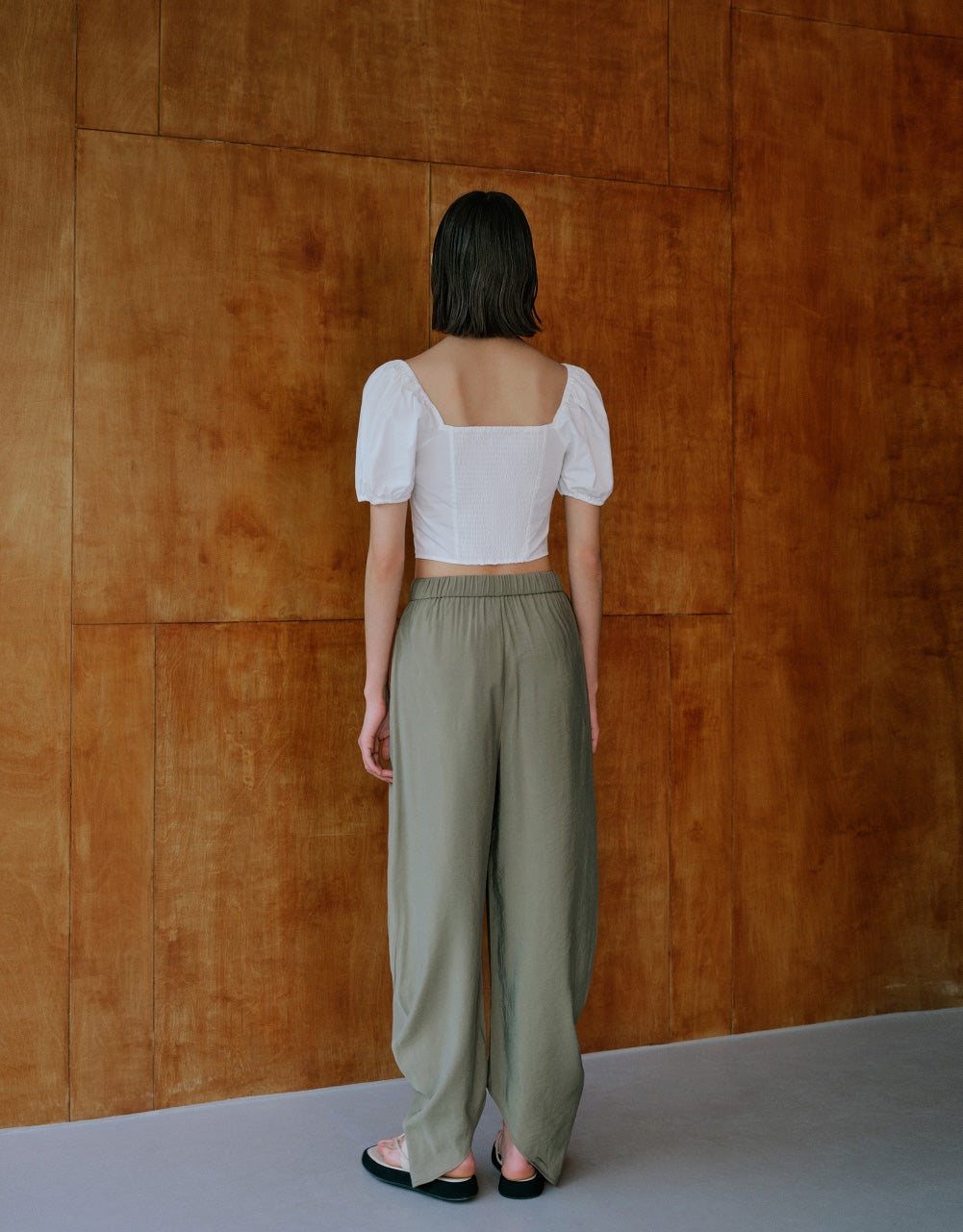 Mid-Length Carrot Fit Pants