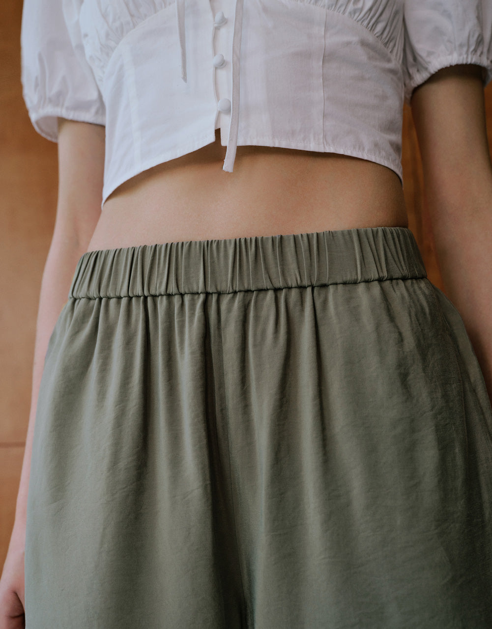 Mid-Length Carrot Fit Pants