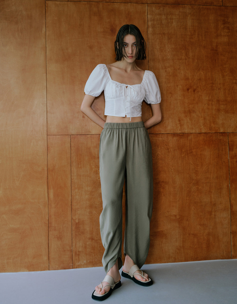 Mid-Length Carrot Fit Pants