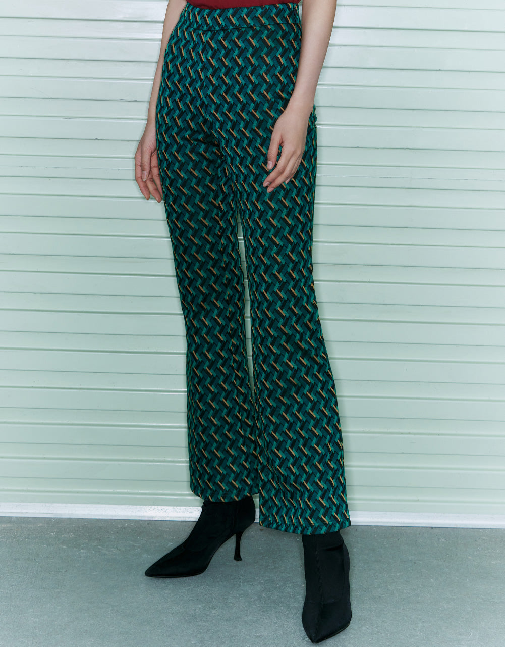 Knitted Capri Flare Pants