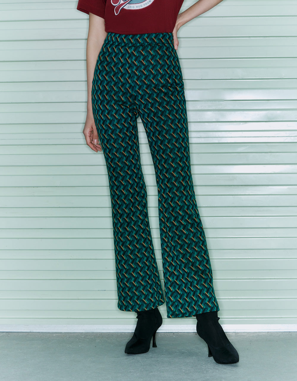 Knitted Capri Flare Pants