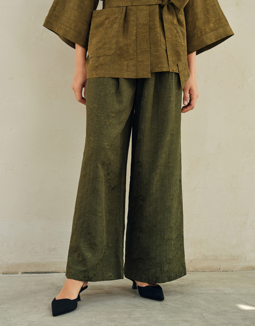 Textured Wide-Leg Pants