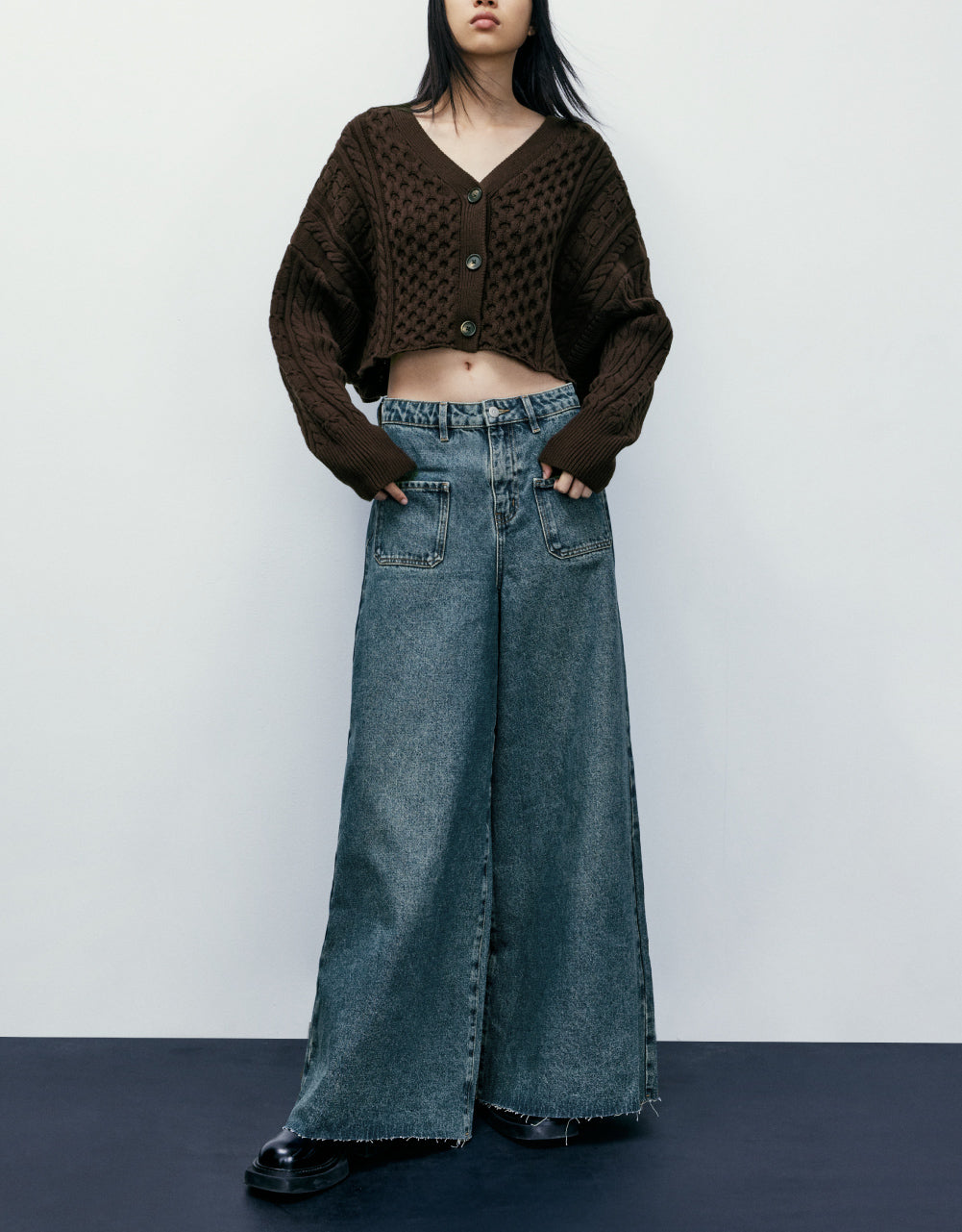 Front Pocket Wide Leg Jeans