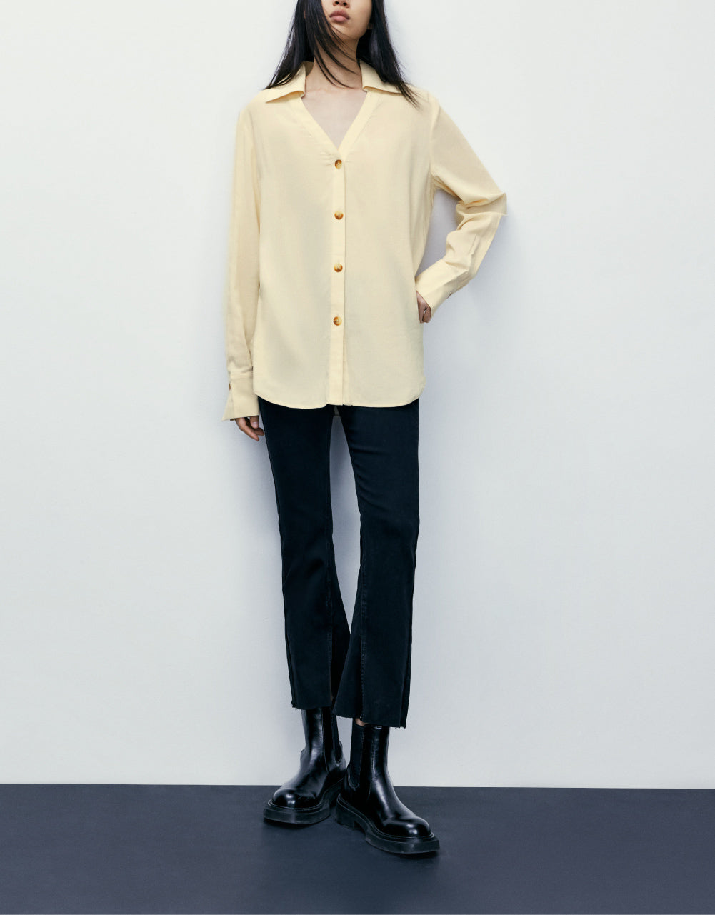 Low Waist Flared Jeans