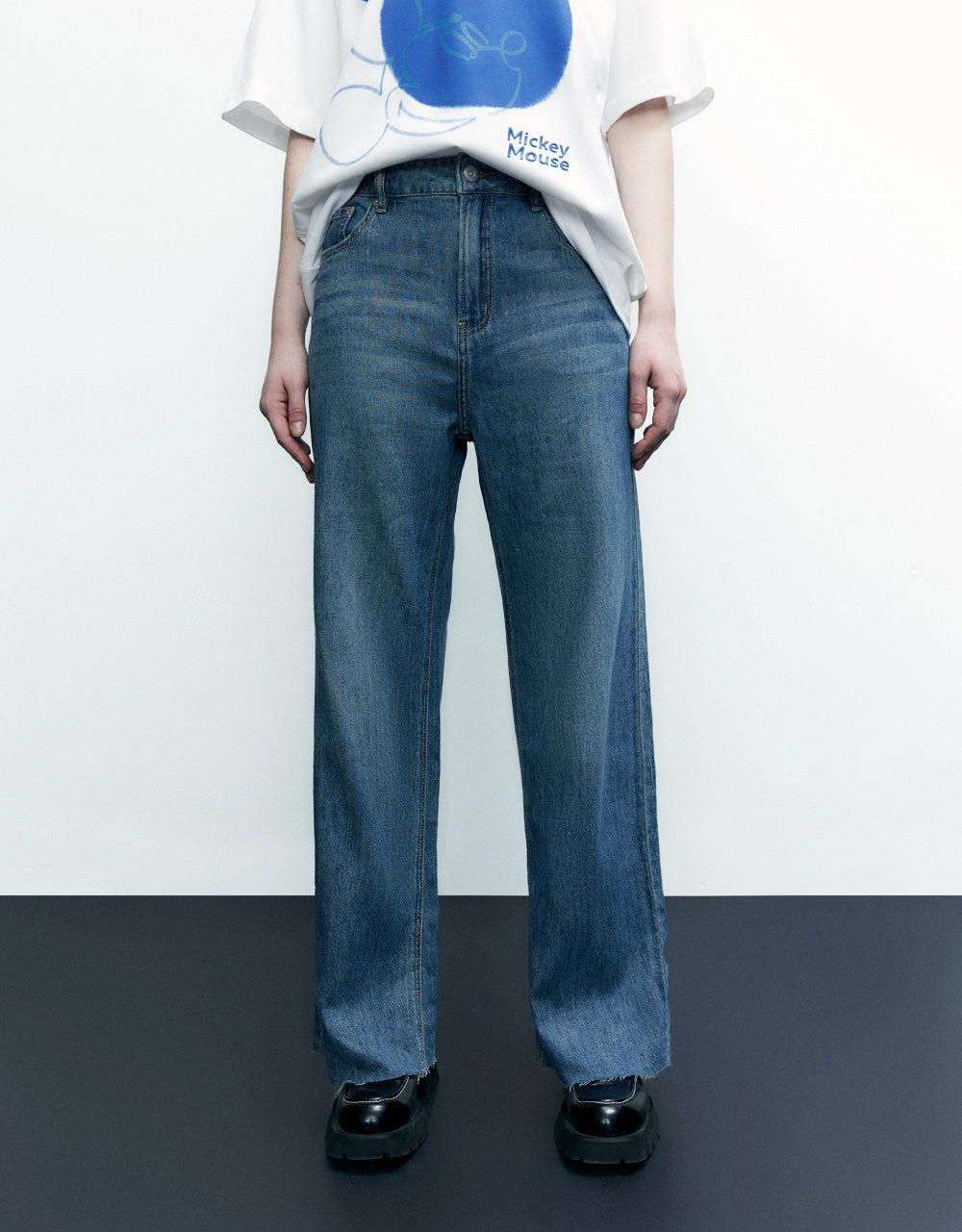 Mid-Waist Jeans