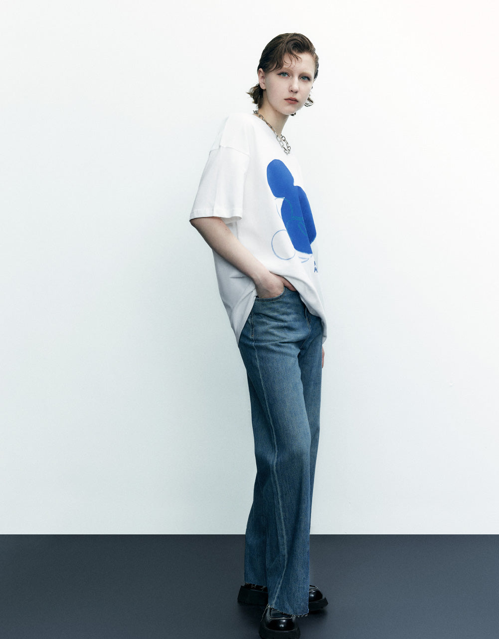 Mid-Waist Jeans