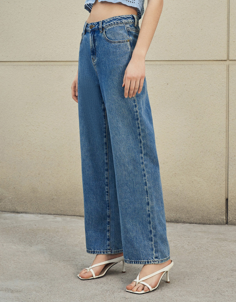 Mid-Waist Jeans