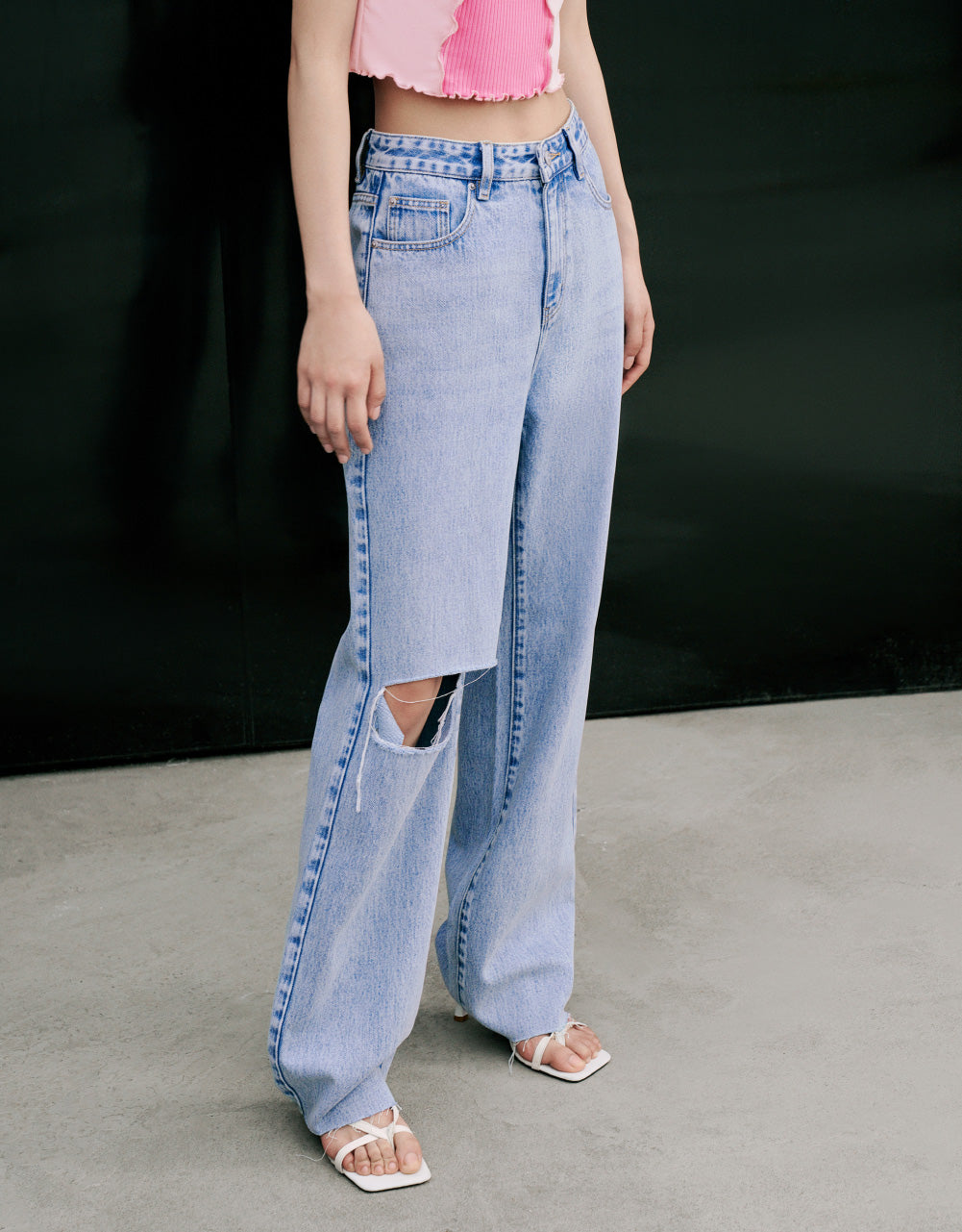Ripped Raw Hem Wide-Leg Jeans