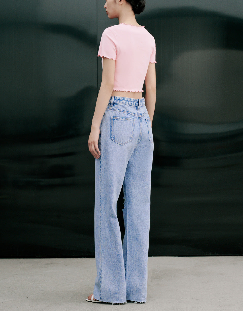 Ripped Raw Hem Wide-Leg Jeans