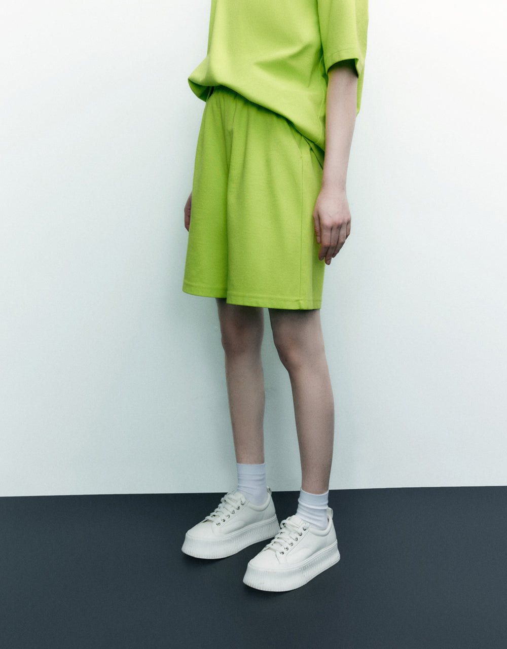 Elastic Waist Regular Shorts