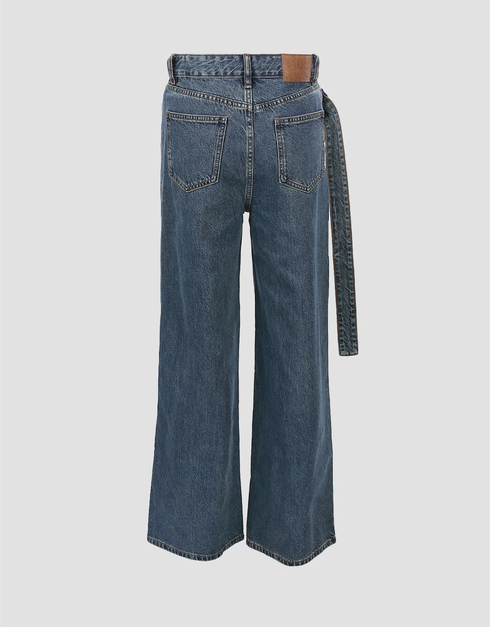 Wide-Leg Jeans With Belt