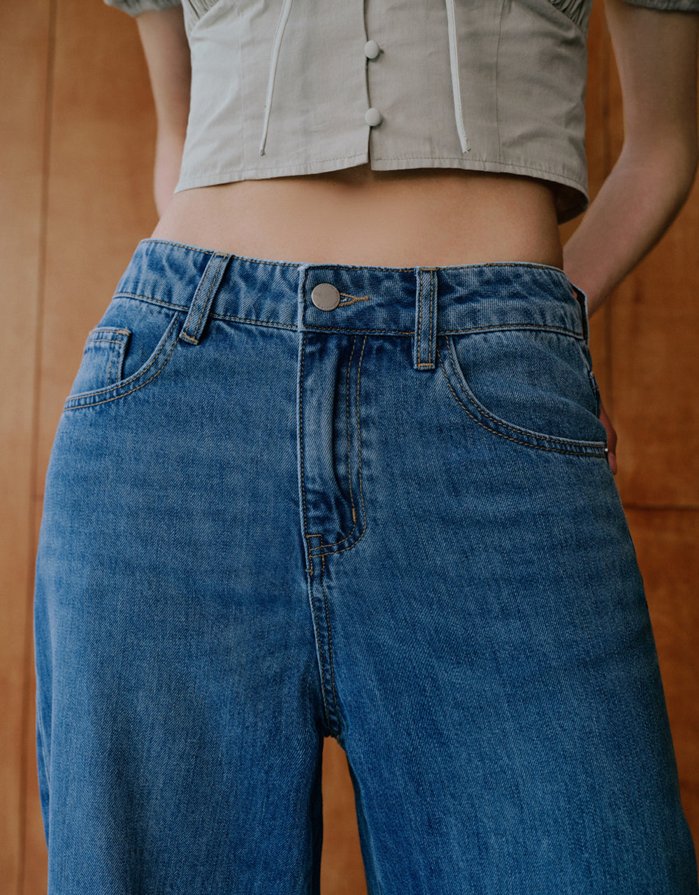 Mid-Waist Loose Jeans