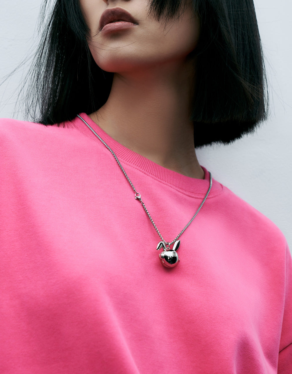 Crew Neck T-Shirt with Necklace
