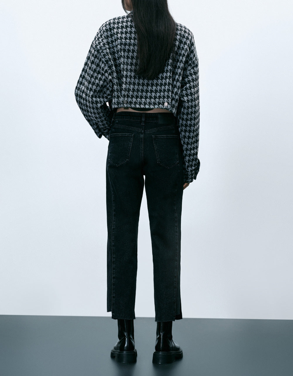 Raw Hem Cropped Straight Jeans