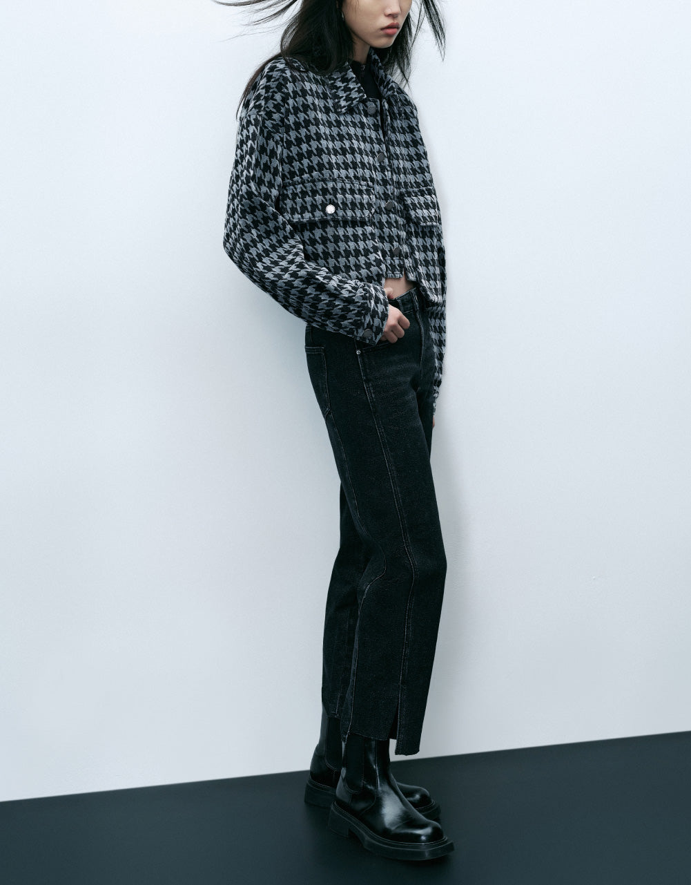 Raw Hem Cropped Straight Jeans