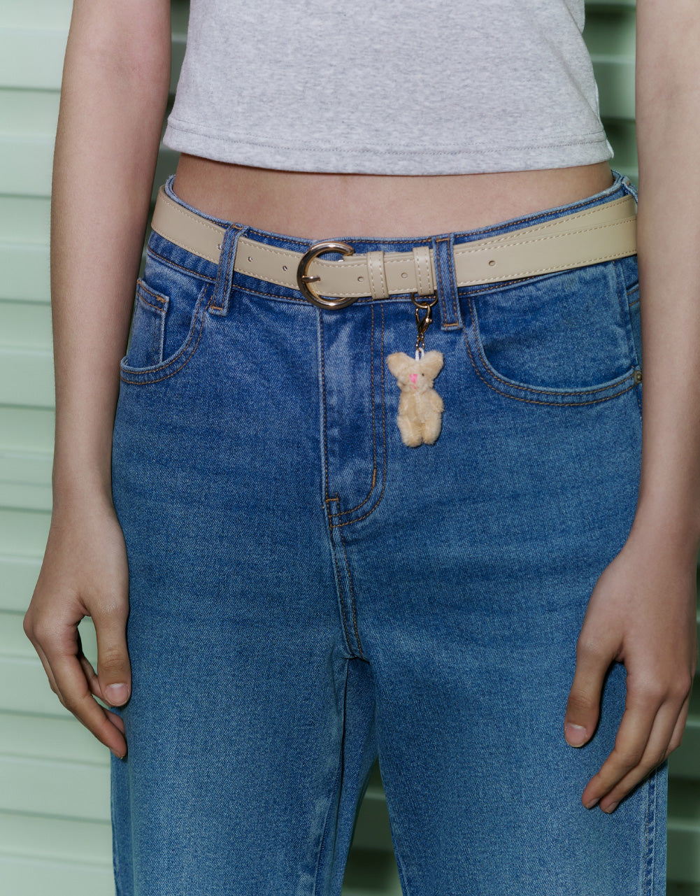 Mid-Waist Cropped Jeans