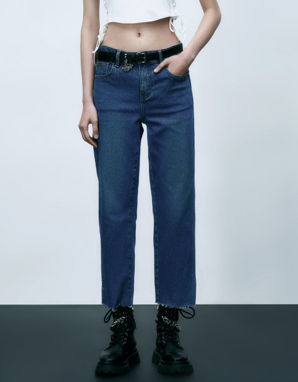 Mid-Waist Cropped Jeans