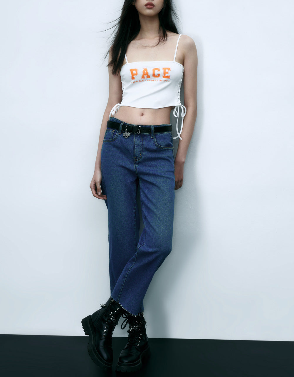 Mid-Waist Cropped Jeans