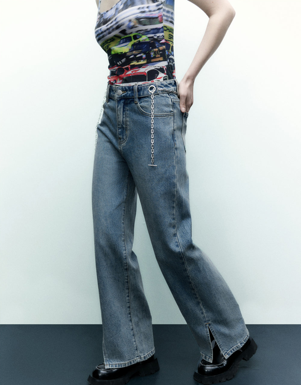 Split Hem Chain Detail Jeans
