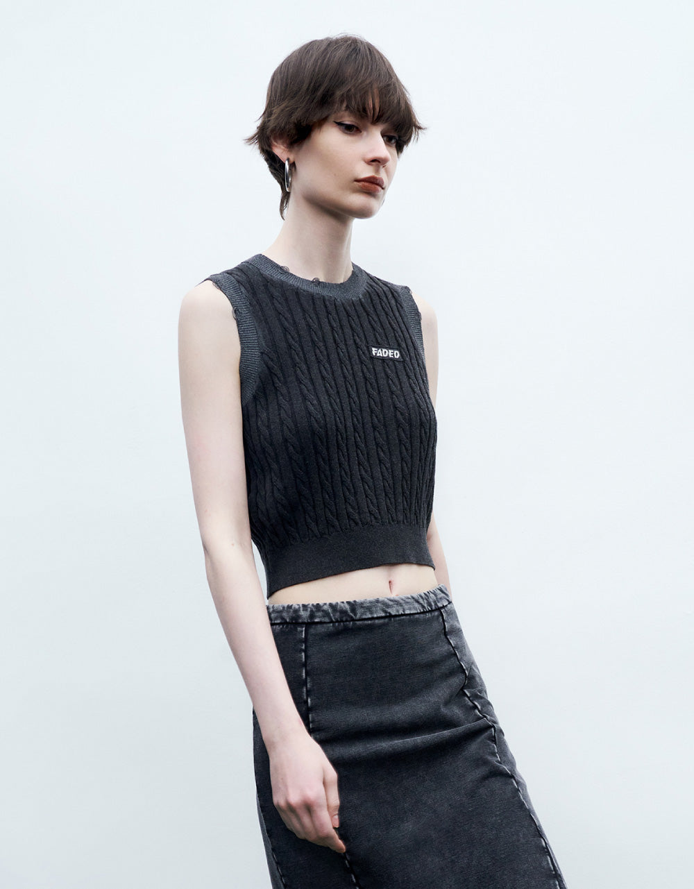 Crew Neck Rib Knitted Vest