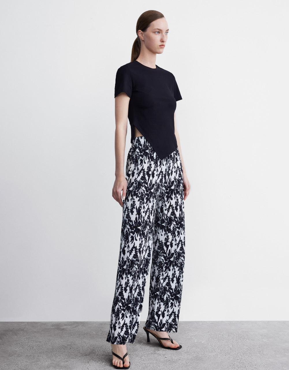 Asymmetrical Crew Neck T-Shirt