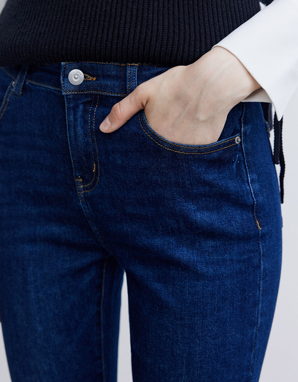 Slit Hem Straight Jeans