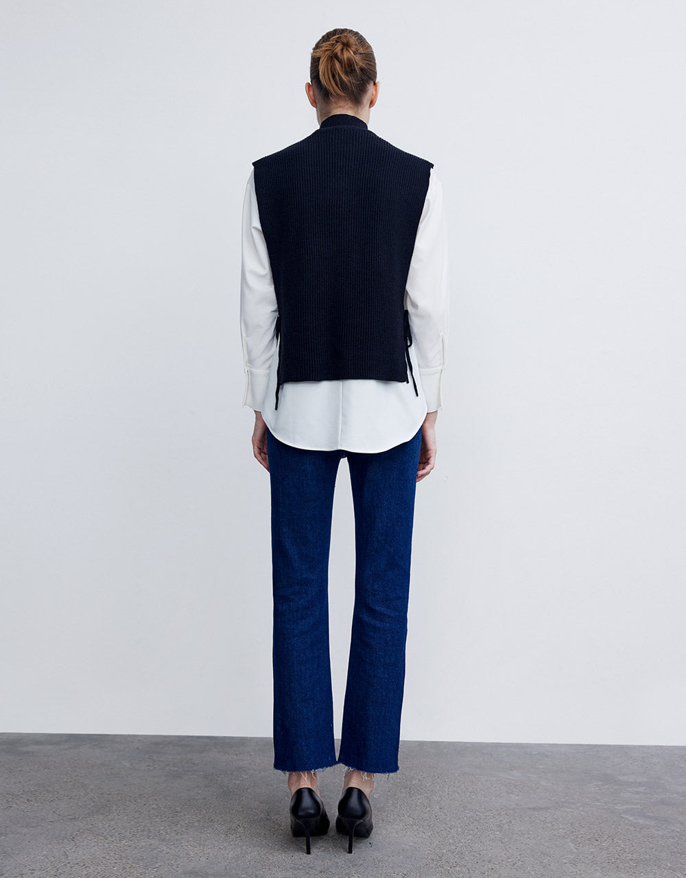 Slit Hem Straight Jeans