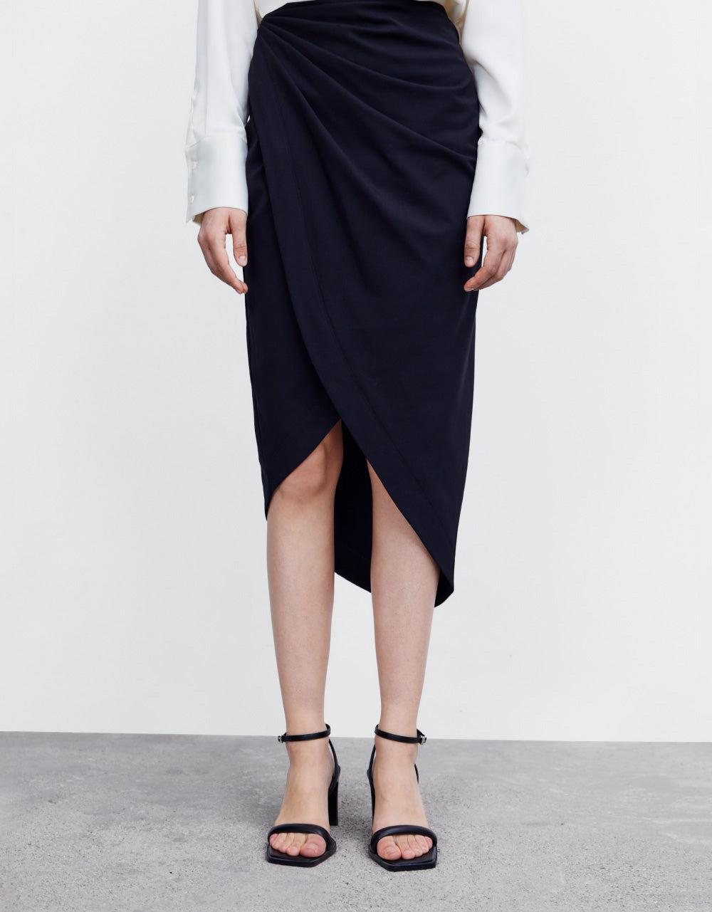 Skinny Fit Midi Skirt