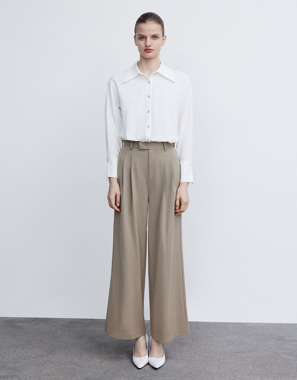 Pleated Straight Fit Pants