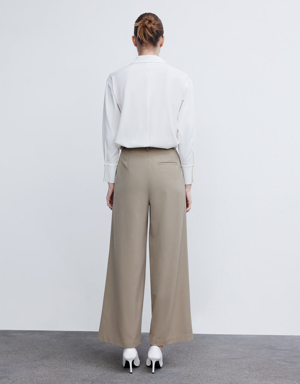 Pleated Straight Fit Pants