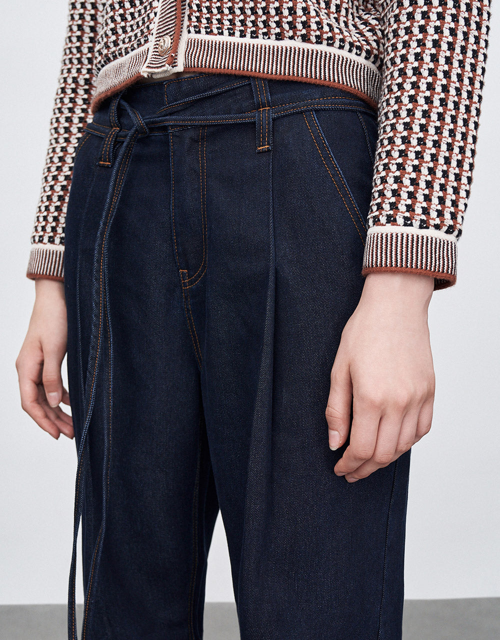 Contrast Stitch Wide Leg Jeans