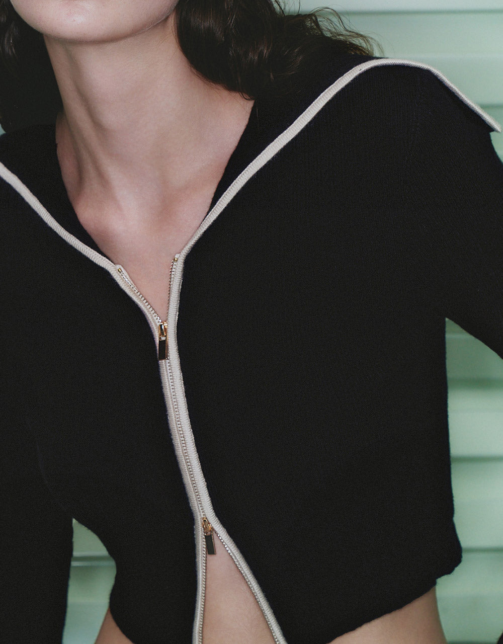 Contrast Trim Zippered Cardigan