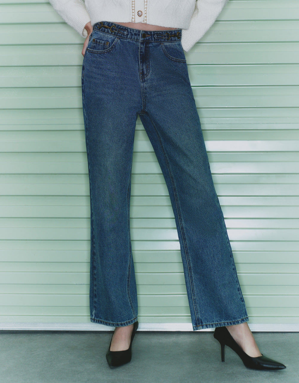 Straight Jeans With Chain