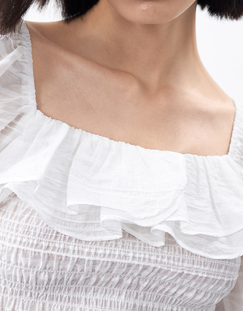 Puff Sleeve Ruffled Top