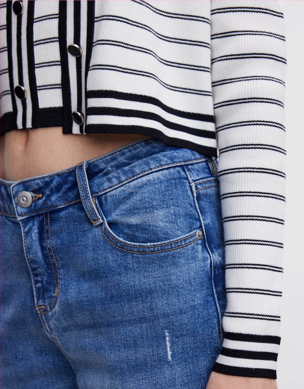 Horizontal Stripe Knit Cardigan