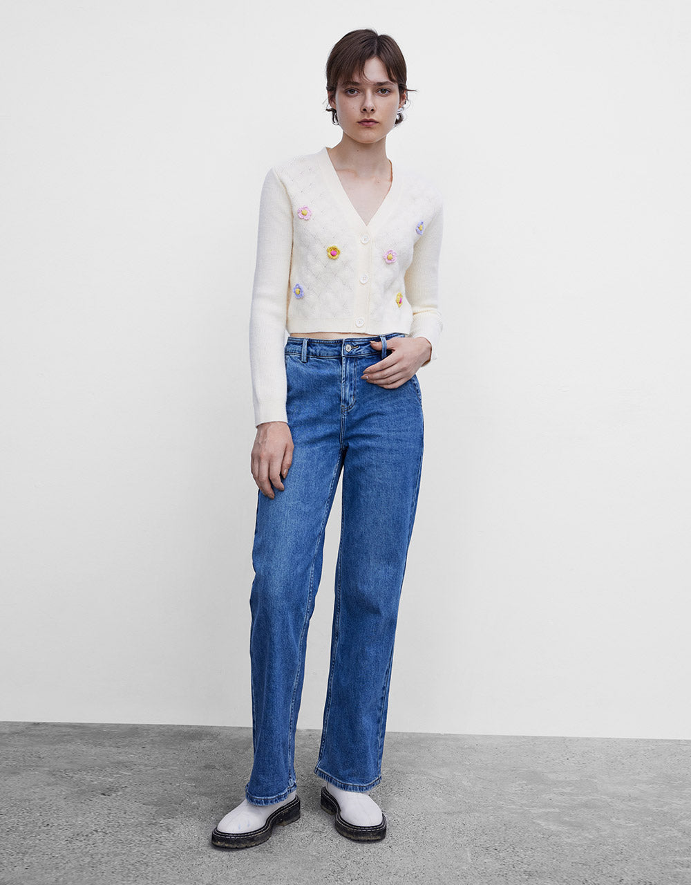 Mid Waist Wide Leg Jeans
