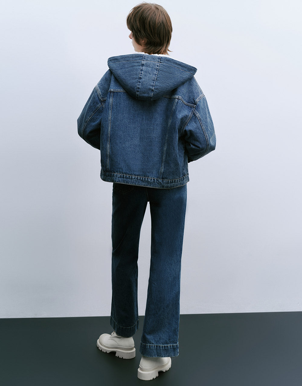 Mid Waist Wide Leg Jeans