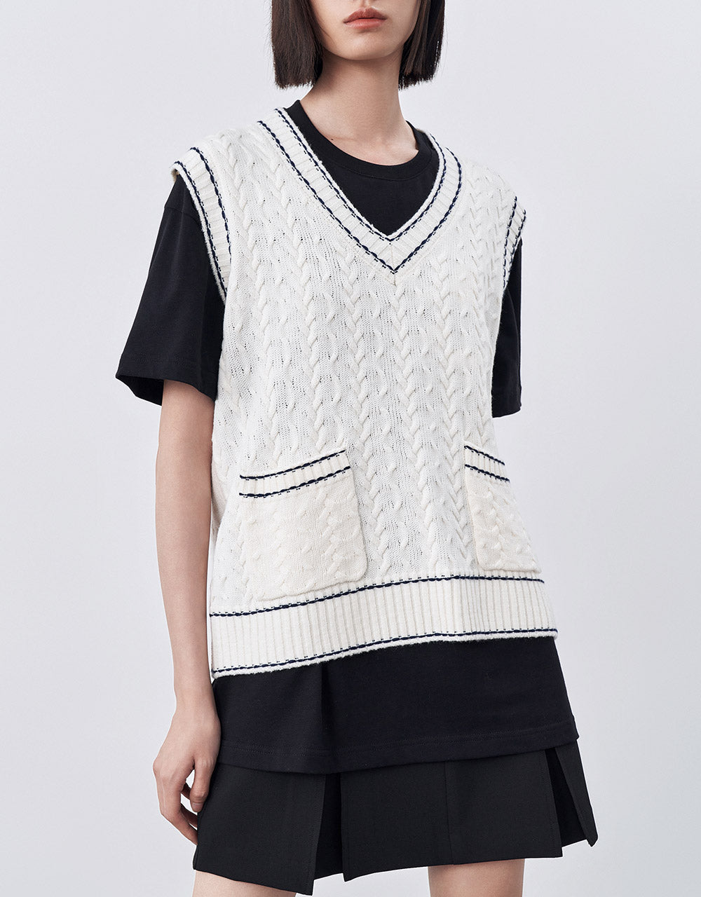 Contrast Trim Sweater Vest