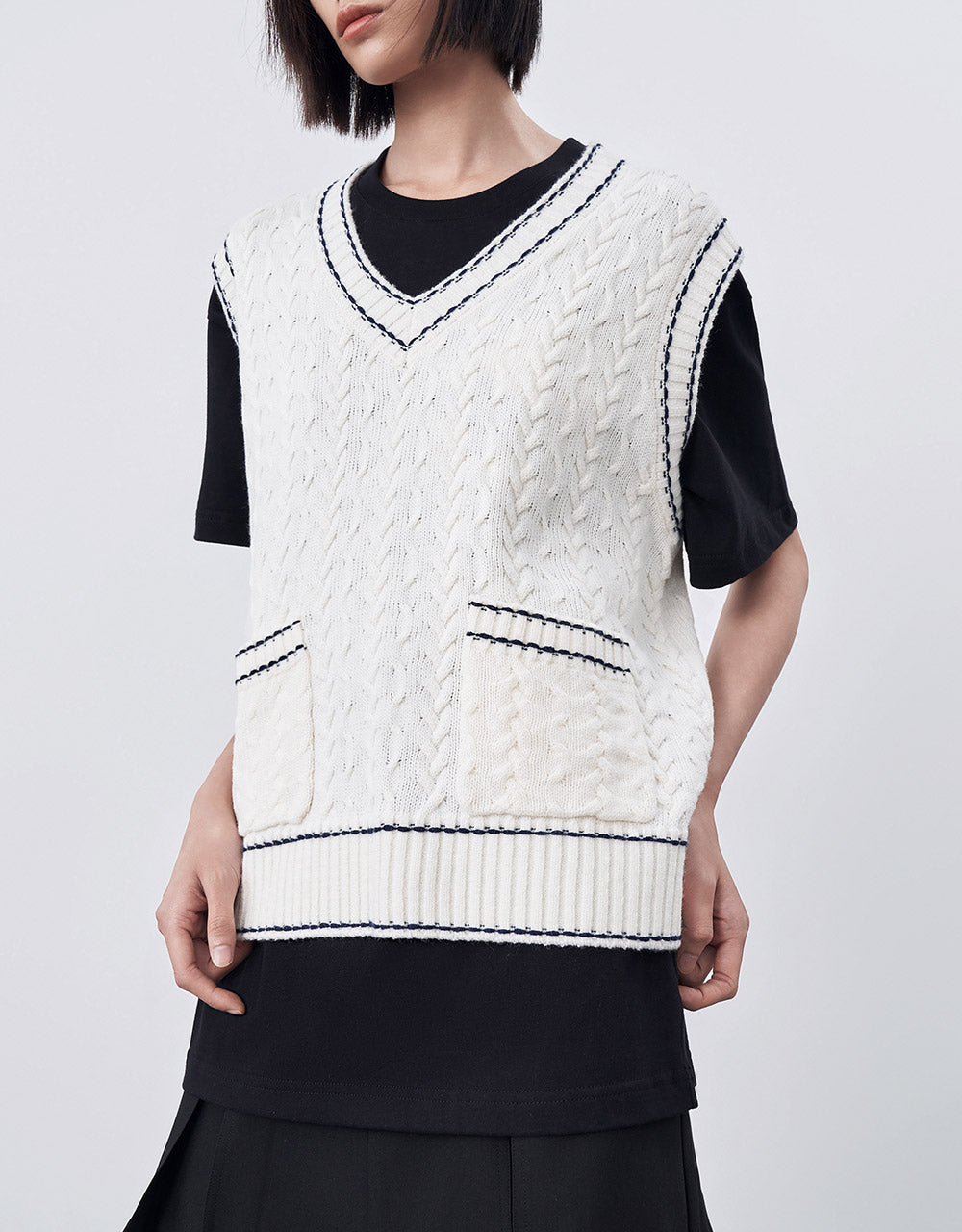 Contrast Trim Sweater Vest