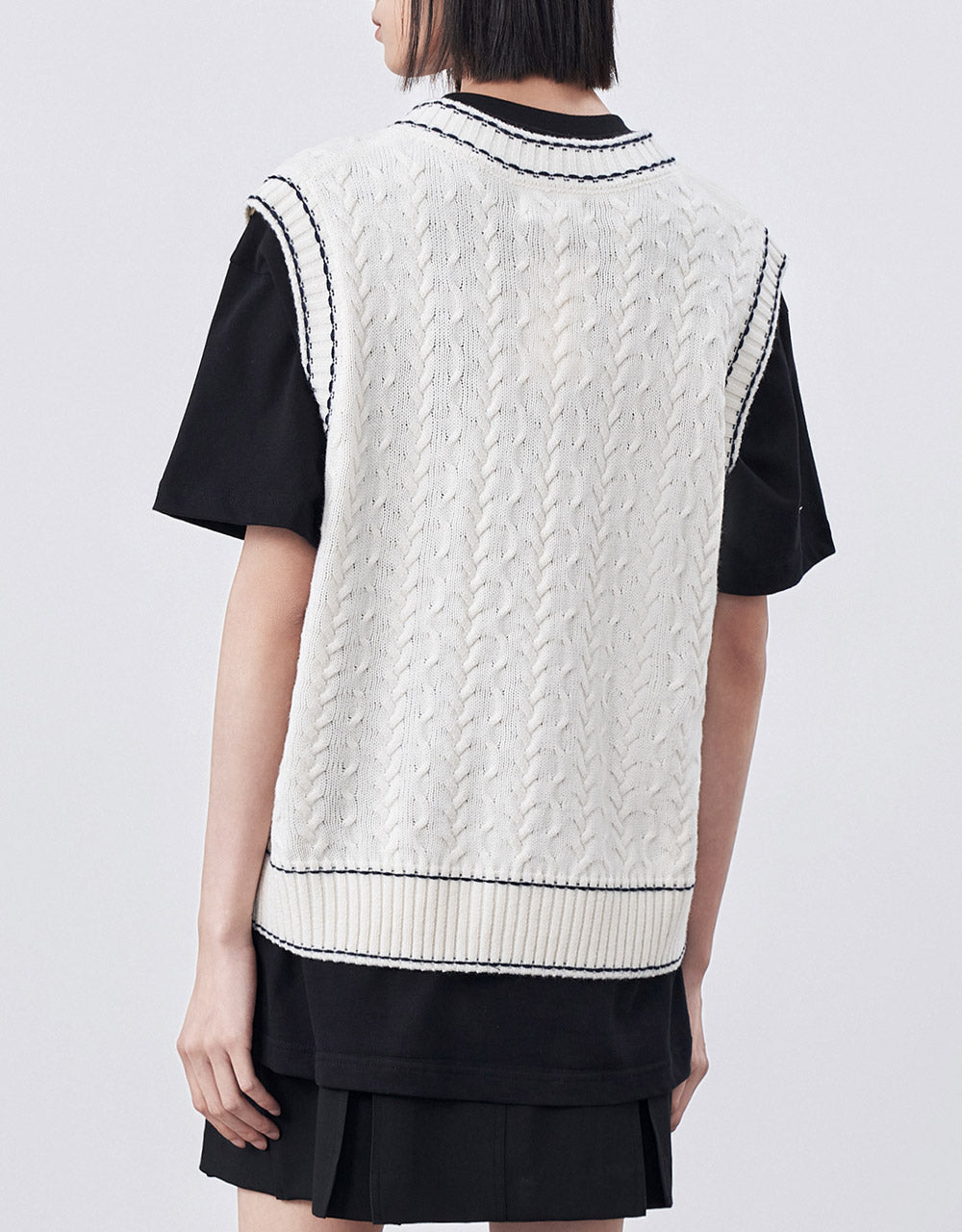 Contrast Trim Sweater Vest