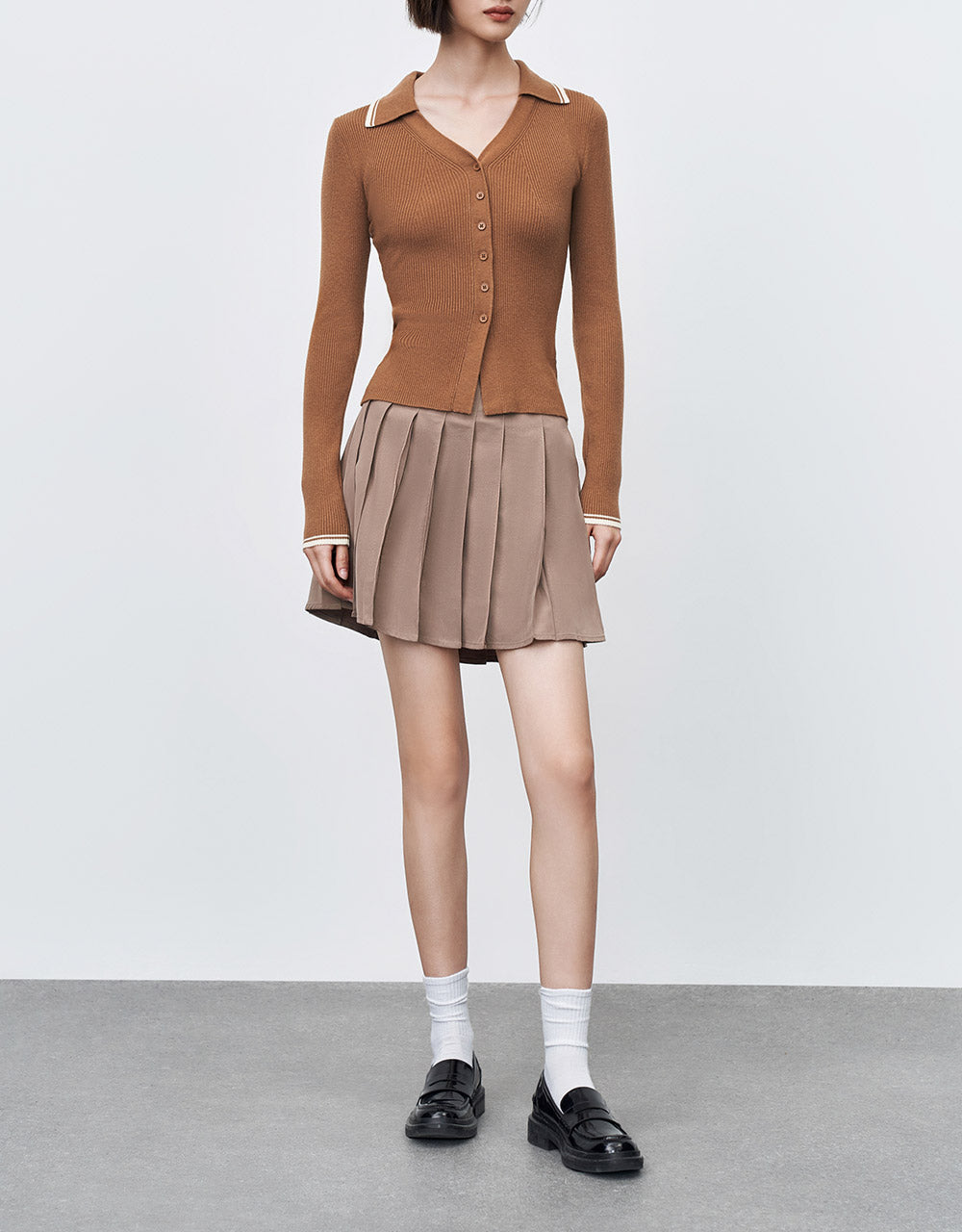 Contrast Trim Knit Top