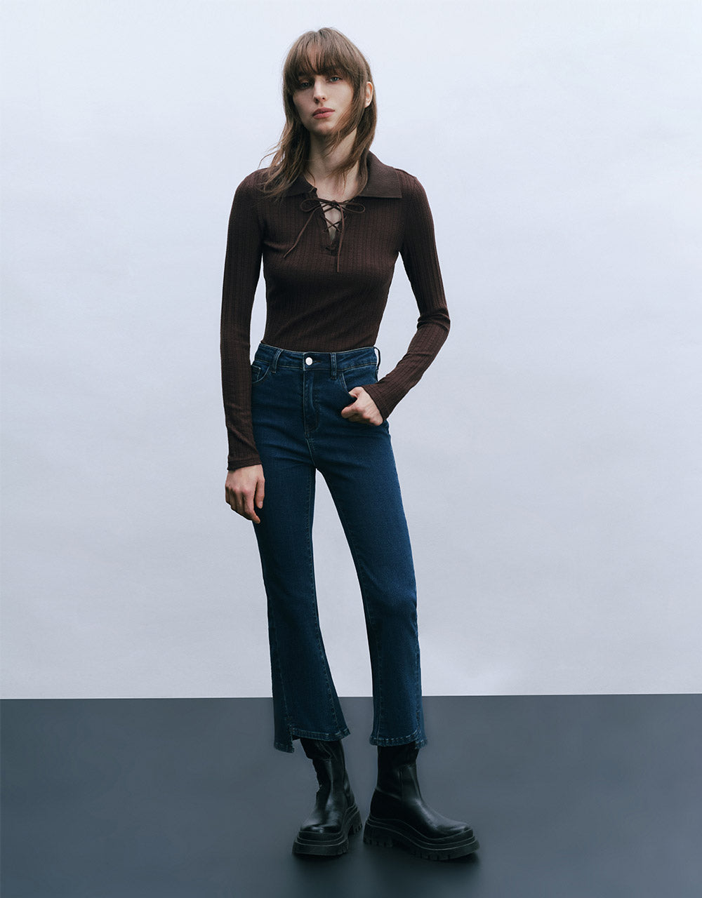 Asymmetrical Hem Cropped Flare Jeans