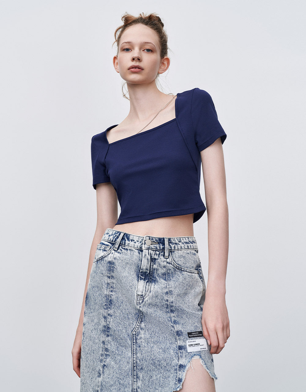 Cropped T-Shirt With Chain