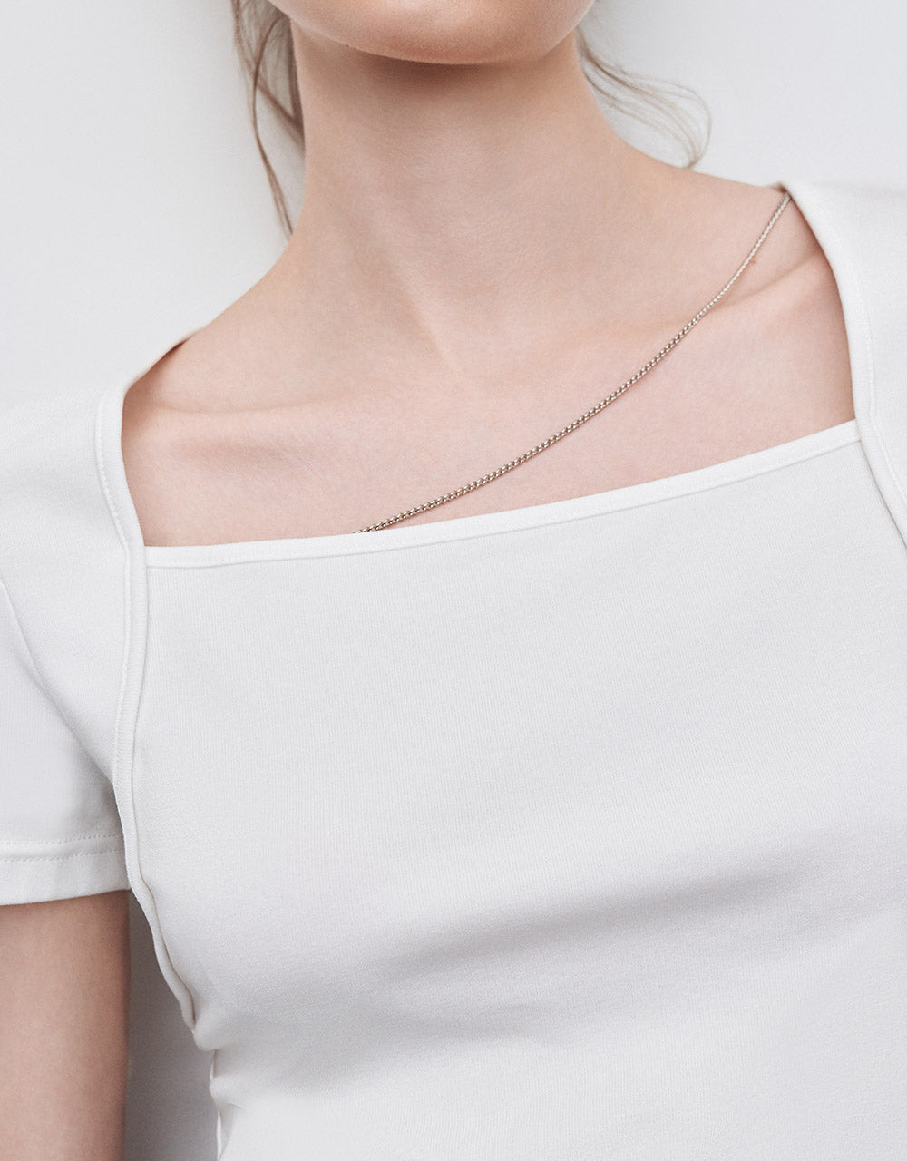 Cropped T-Shirt With Chain